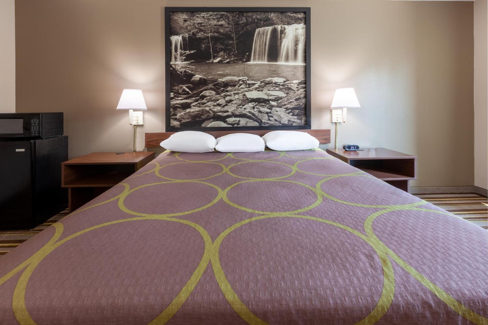 Super 8 By Wyndham La Grange Ky Otel Dış mekan fotoğraf