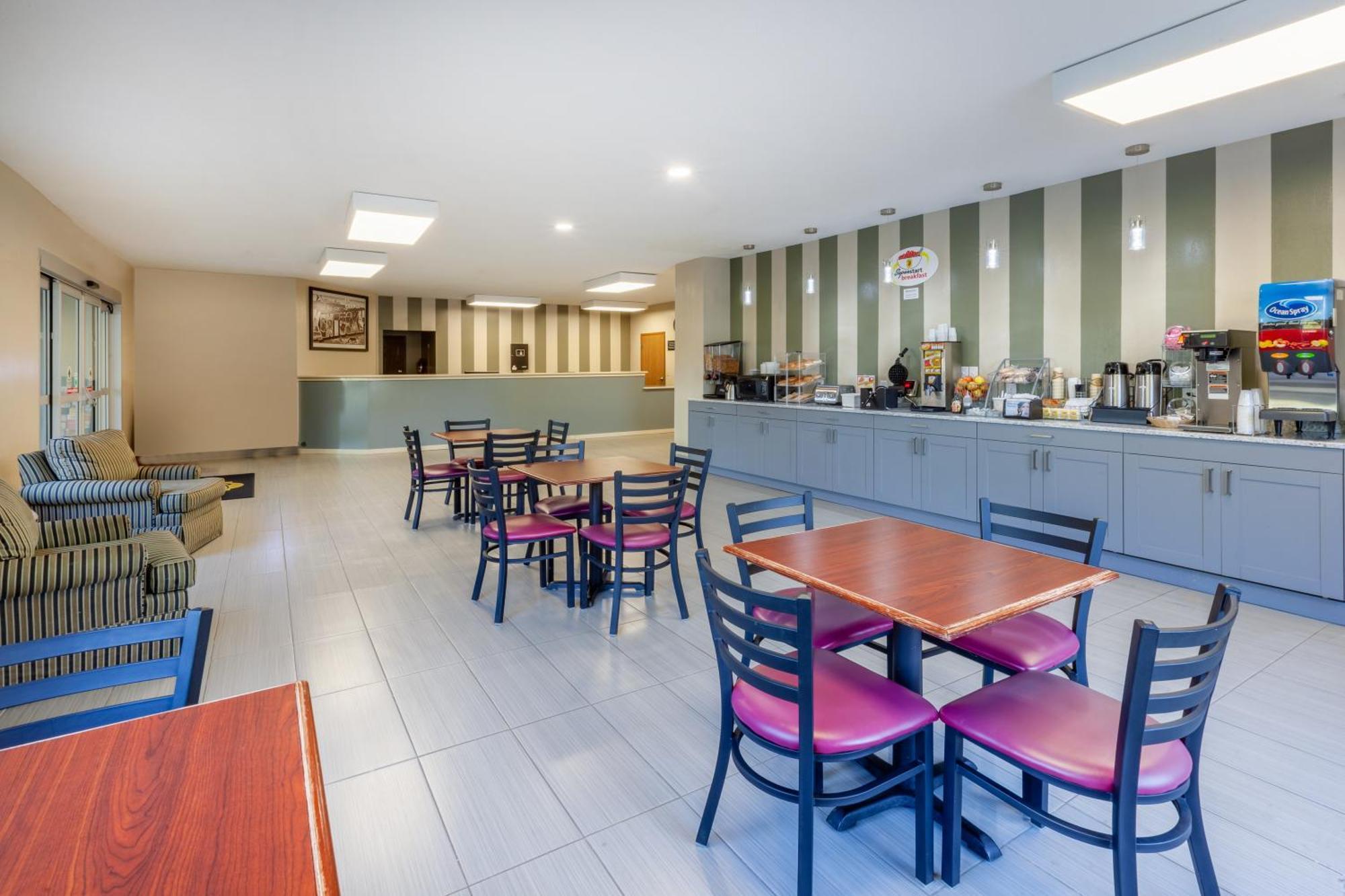 Super 8 By Wyndham La Grange Ky Otel Dış mekan fotoğraf