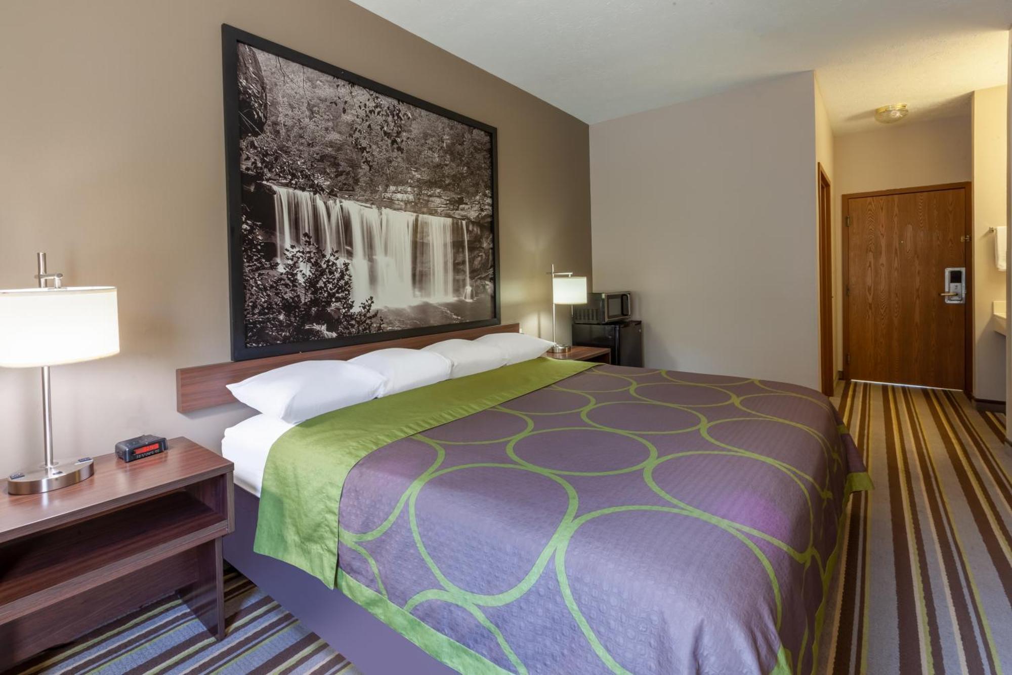 Super 8 By Wyndham La Grange Ky Otel Dış mekan fotoğraf